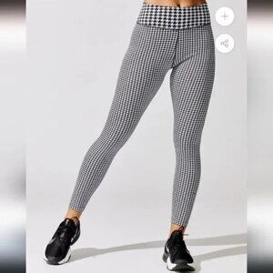 Nike One Dri Fit Houndstooth Icon Clash Mid Rise 7/8 Leggings S   Black White